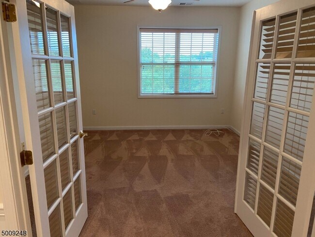 Building Photo - 10411 Warren's Way