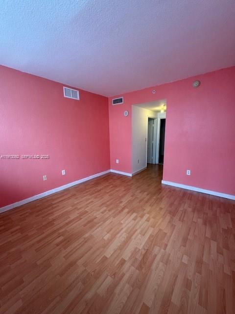 Building Photo - 500 NE 29th St