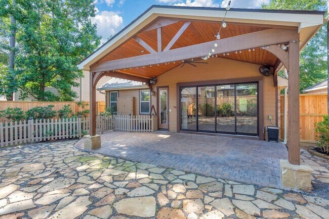 Building Photo - 18 N Star Ridge Cir