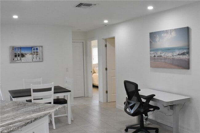 Building Photo - 4135 Coronado Pkwy