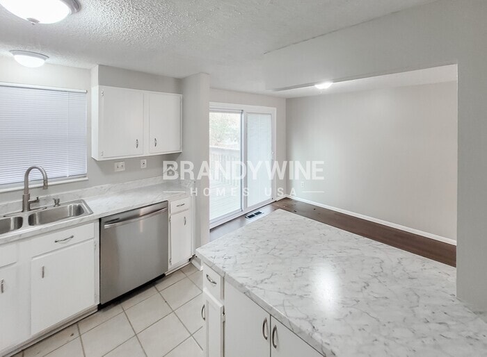 Building Photo - 4199 Brookhill Ln