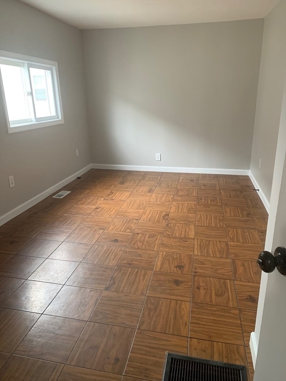 Building Photo - 112 S Common St