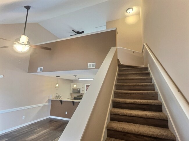 Building Photo - 6500 Colonial Dr