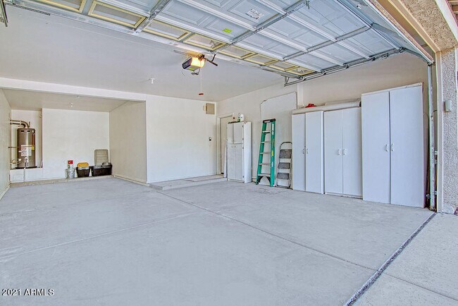 Building Photo - 35210 N 30th Dr