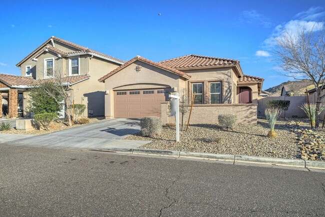 Building Photo - 7636 W Quail Track Dr