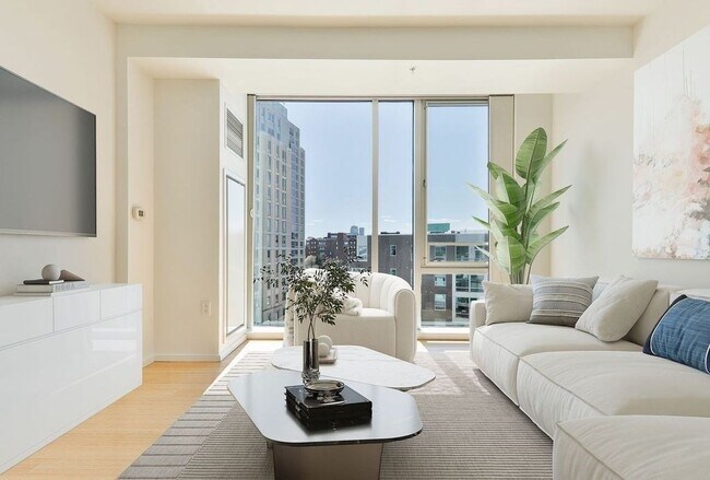 Building Photo - 2 Earhart St