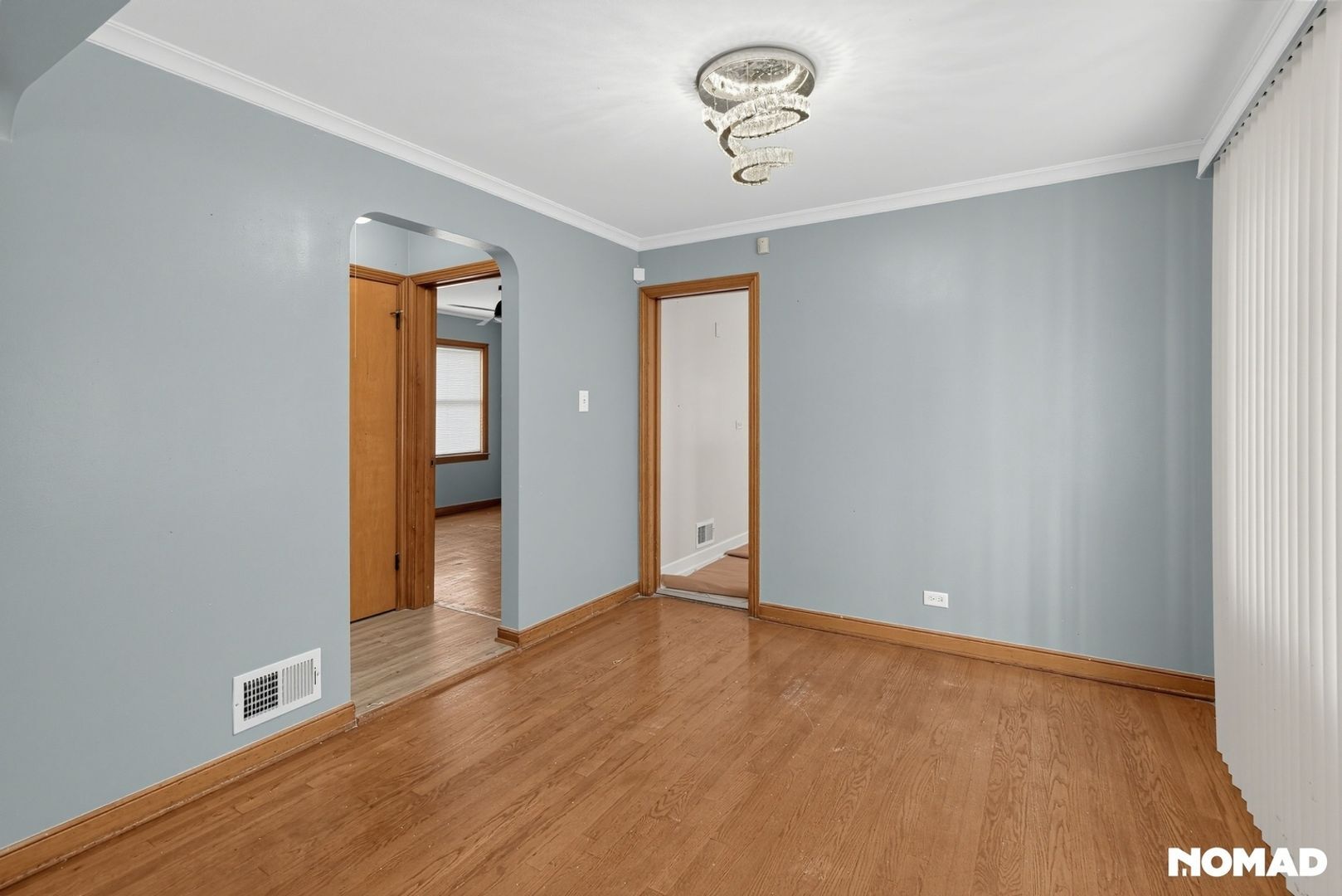 Building Photo - 14733 Ln Salle St
