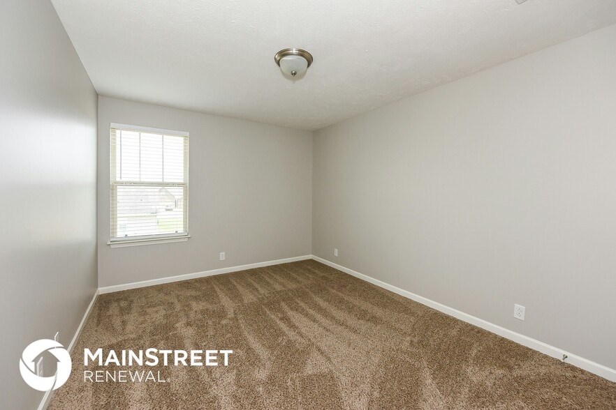 Building Photo - 3372 Tourmaline Dr