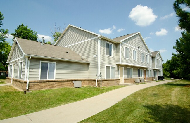 Interior Photo - Oakbrook Manor Apartments (Oakbrook Manor ...