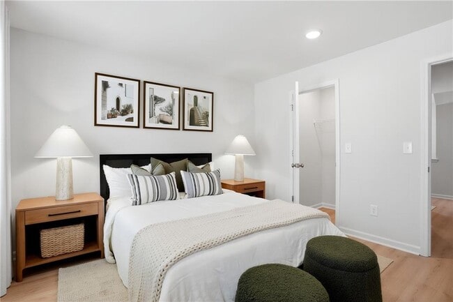 Building Photo - 205 Harrell Way