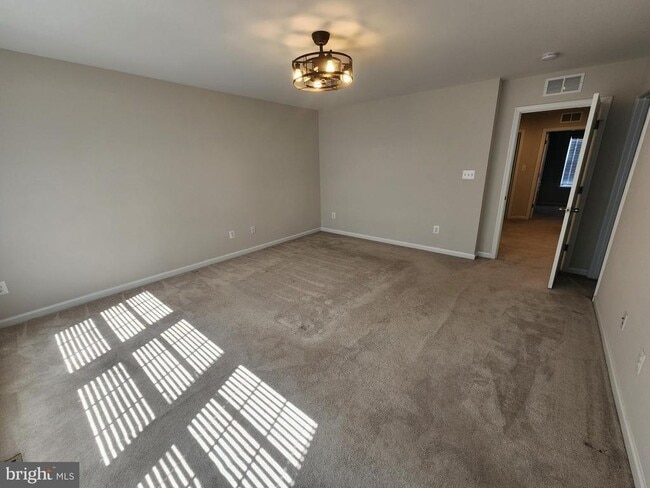 Building Photo - 12 Stafford Pl