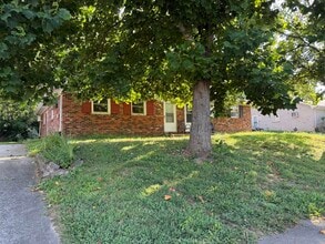 Building Photo - 315 Rebel Rd