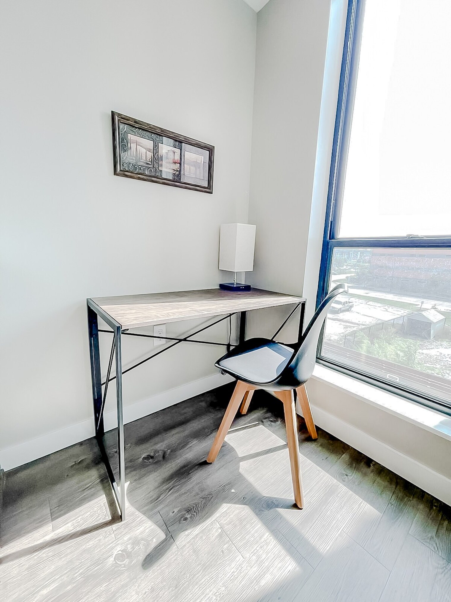 Building Photo - 1400 E Walnut St