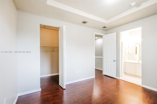 Building Photo - 2281 NE 42nd Cir