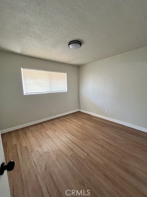 Building Photo - 1543 W 105th St