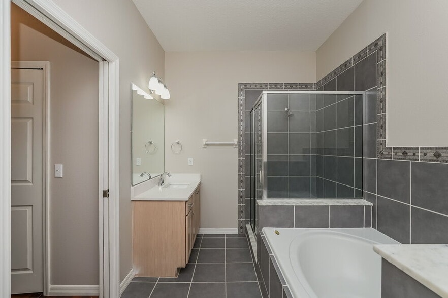 Building Photo - 5221 Watson Rd