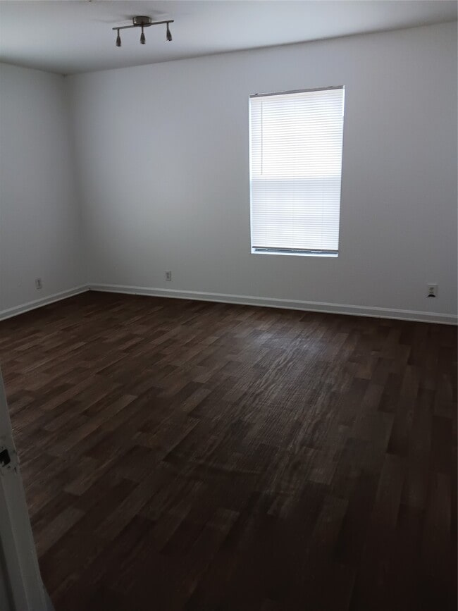 Building Photo - 21427 North St