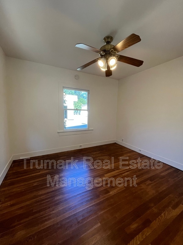 Building Photo - 1887 Monte Vista St