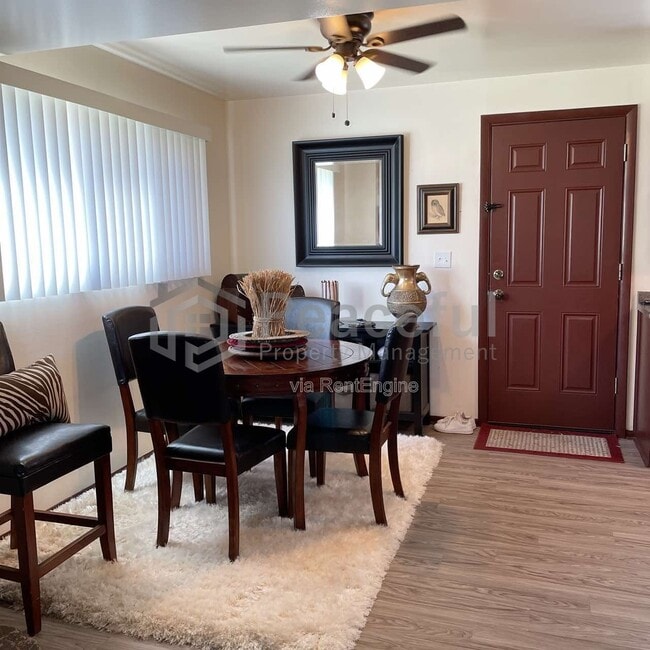 Building Photo - 1470 Brooklane Cir S