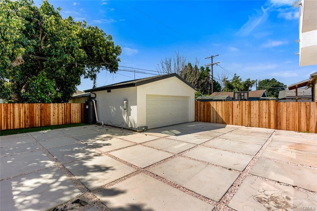 Building Photo - 136 W 48th St