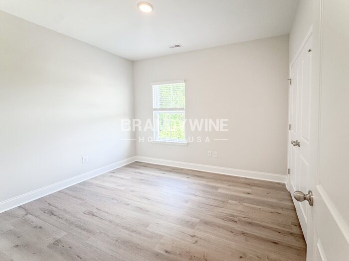 Building Photo - 1020 Wildflower Dr