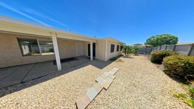 Building Photo - 1245 Millie Dr