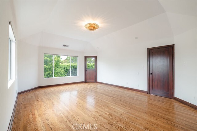 Building Photo - 1949 N Catalina St