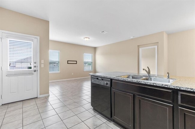 Building Photo - 510 Sabina Dr