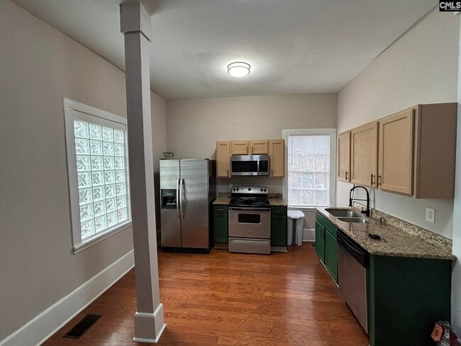 Building Photo - 1215 Elmwood Ave