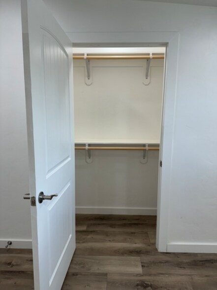 Building Photo - 1803 E Miles St