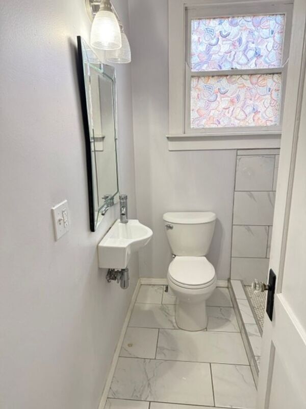 Building Photo - 3304 Daytona Ave