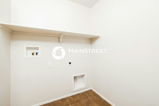Building Photo - 3 Bedroom Pet-Friendly Home in VAIL, AZ with Main Street Renewal
