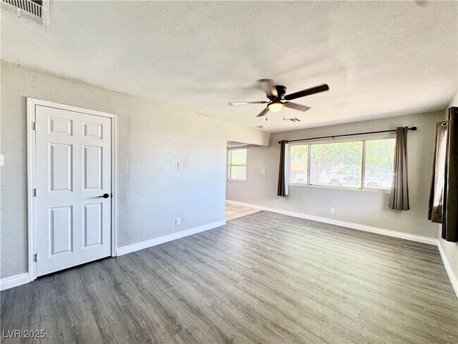 Building Photo - 632 National St