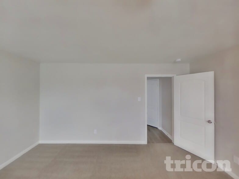 Building Photo - 1335 Coltview Pl