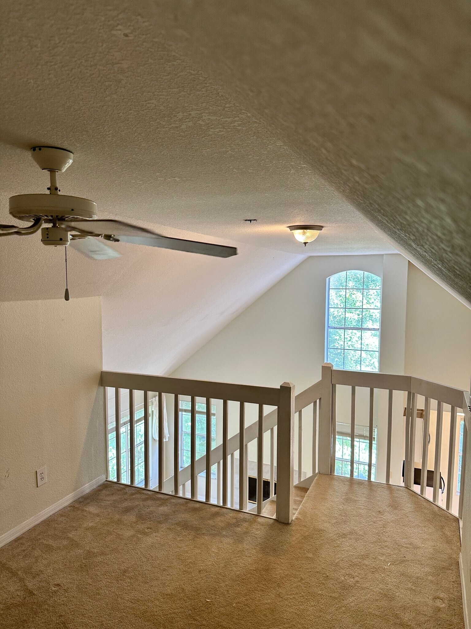 Building Photo - 13703 Richmond Park Dr N