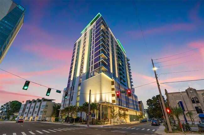 Building Photo - 777 3rd Ave N