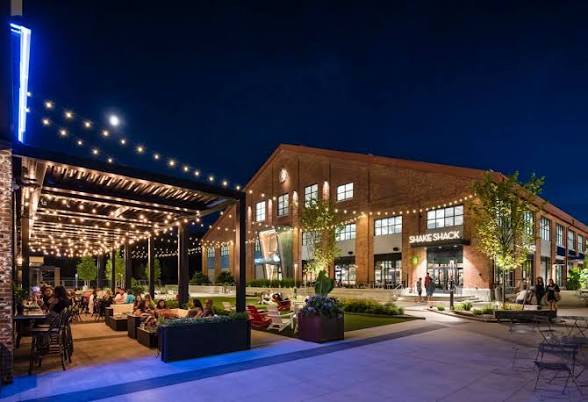 Building Photo - 475 Arsenal St