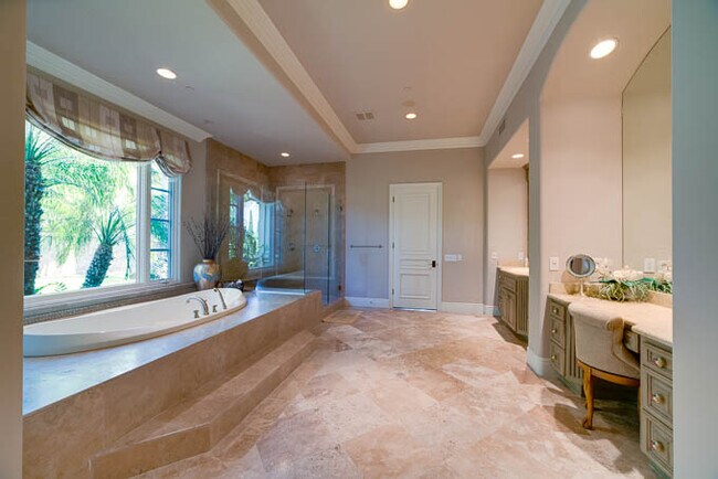 Building Photo - 16889 Camino Lago De Cristal