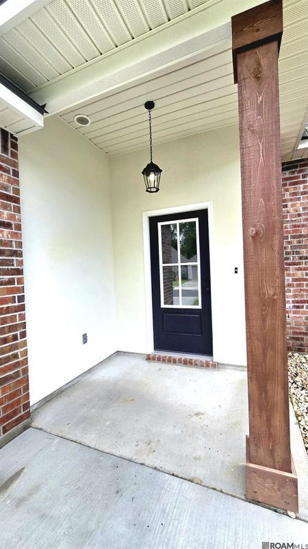 Building Photo - 9232 Asoka Ave