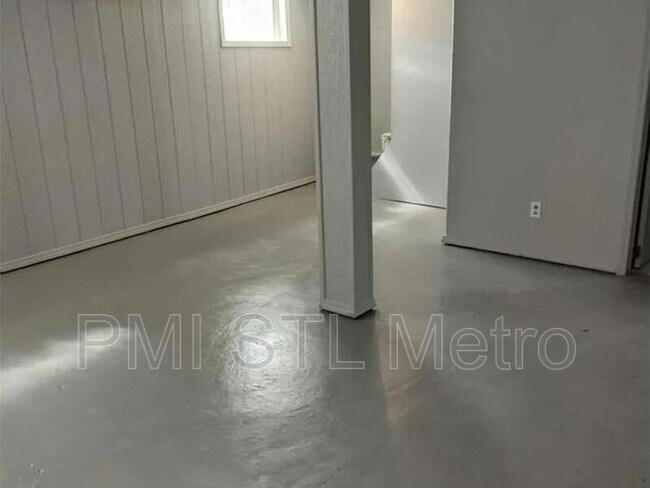 Building Photo - 8146 Rector Dr