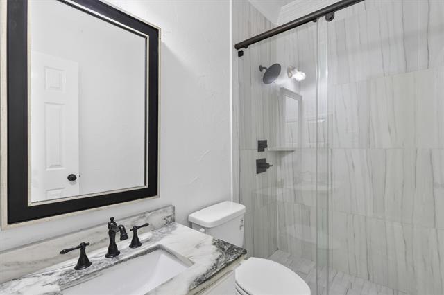 Building Photo - 1512 Chester Dr