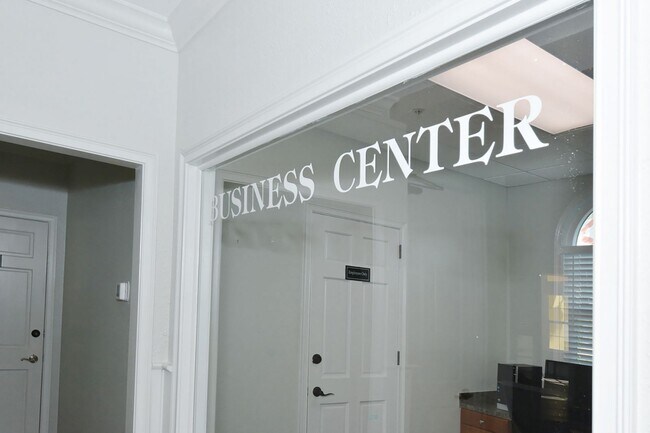 Building Photo - 4990 Baraldi Cir