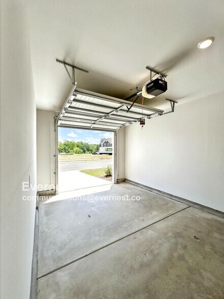 Building Photo - 2164 Willow Gln Dr