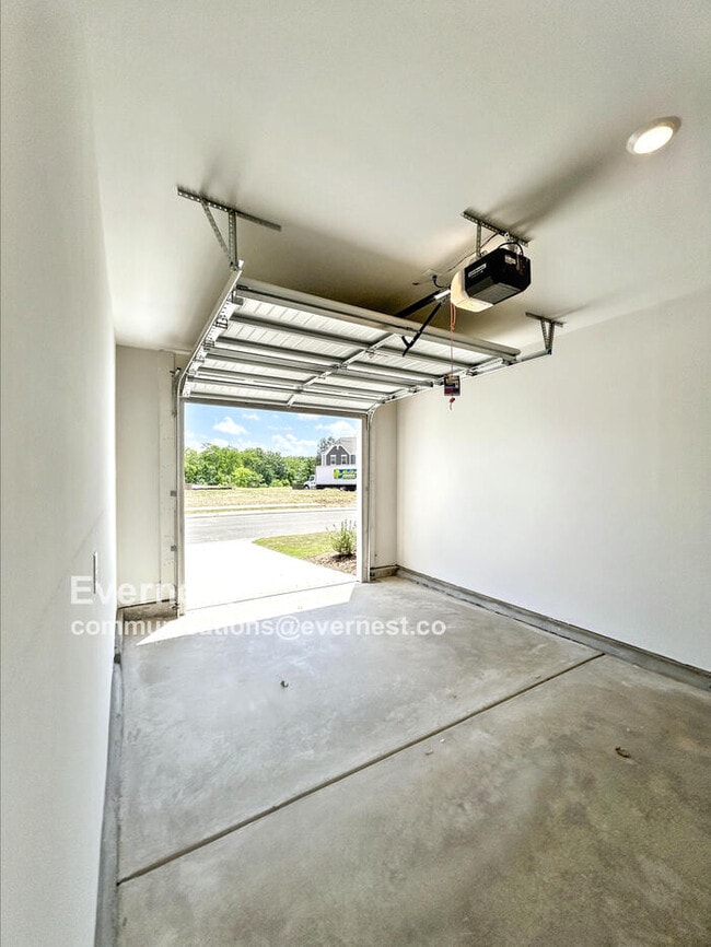 Building Photo - 2164 Willow Gln Dr