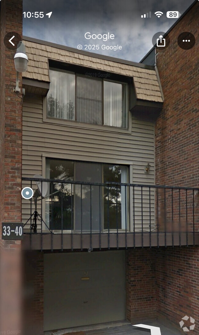 Building Photo - 36 Chestnut Hls