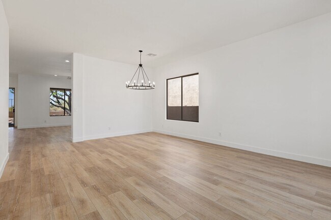 Building Photo - Amazing Home in Gold Canyon backing to Sta...