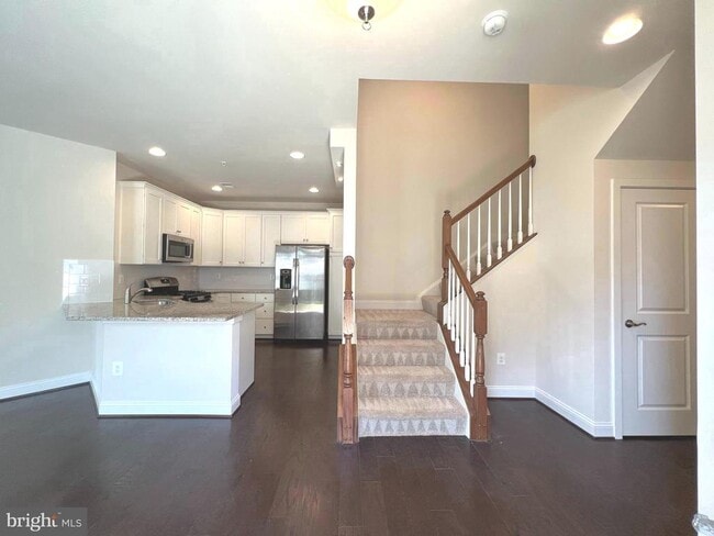 Building Photo - 2634 Dragon Fly Way