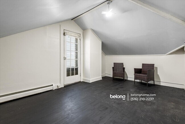 Building Photo - 2 Pirates Cove