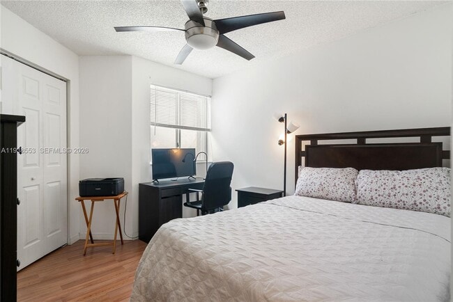 Building Photo - 2229 SE 25th Ave