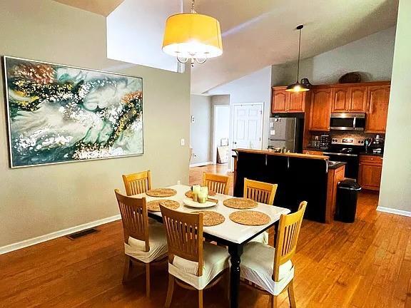 Building Photo - 837 Forrest Cir SE